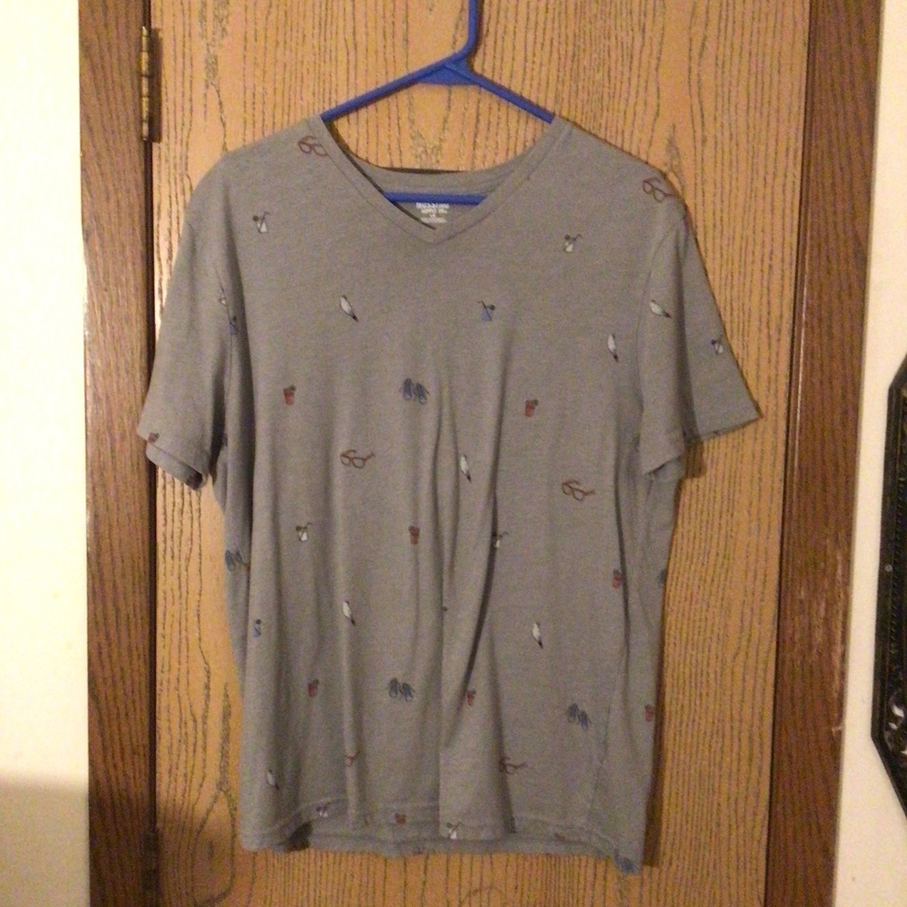 Cool sallow V-neck